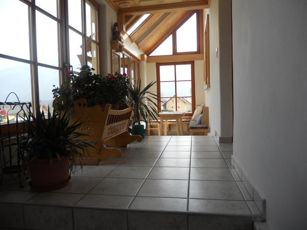 Ferienwohnungen/Holiday Apartments Lederer Reisach Oda fotoğraf